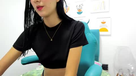 Snapshot of mia__rose18 chatting on 06.11.26 mia__rose18 online show from 06.11.26