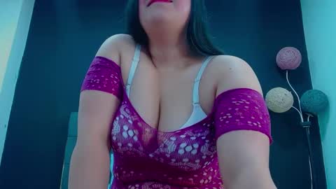 Snapshot of mia__xx1 chatting on 09.20.25 C A L L M E M I A online show from 09.20.25