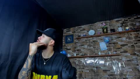 Mia and vincentt model indepent online show from 10.25.25