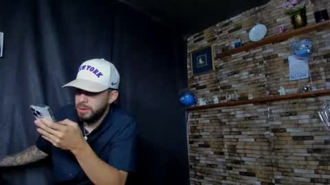 Mia and vincentt model indepent online show from 10.29.25