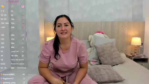 Mia Aristizabal online show from 09.11.25