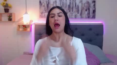 Snapshot of mia_ayra chatting on 10.10.25 M I A A Y R A online show from 10.10.25