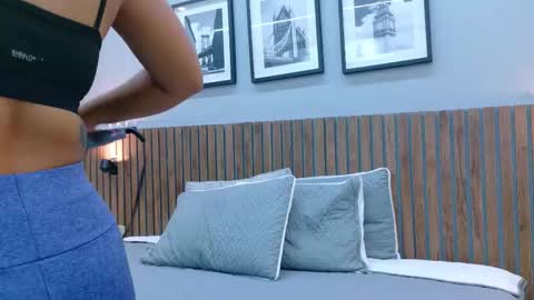 Snapshot of mia_bellefort chatting on 02.23.26 Mia Bellefort online show from 02.23.26