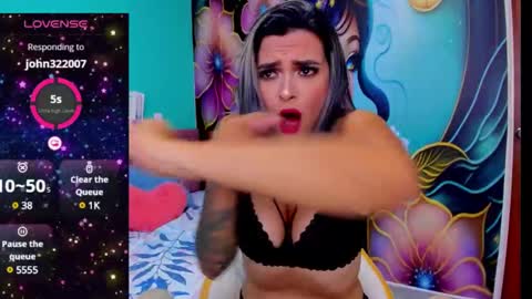 Mia online show from 12.24.24