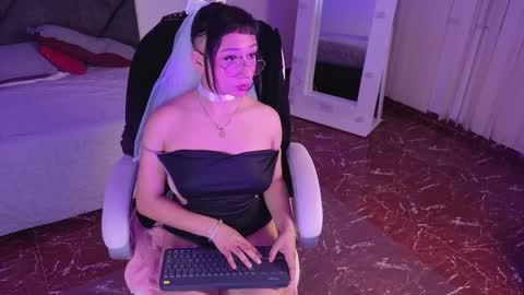 mia online show from 02.20.26