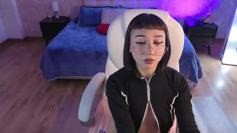 mia online show from 06.05.26