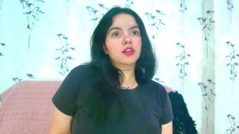 Snapshot of mia_candy_0 chatting on 03.11.25 Mia online show from 03.11.25