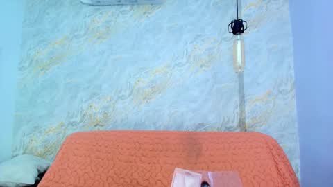 Snapshot of mia_candy_0 chatting on 10.02.25 Mia online show from 10.02.25