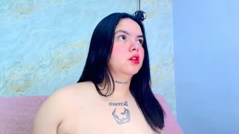 Snapshot of mia_candy_0 chatting on 10.18.25 Mia online show from 10.18.25