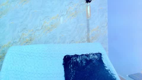 Snapshot of mia_candy_0 chatting on 12.02.25 Mia online show from 12.02.25