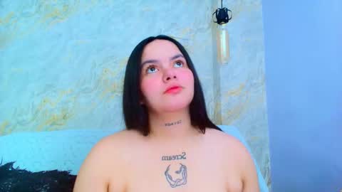 Snapshot of mia_candy_0 chatting on 12.15.25 Mia online show from 12.15.25