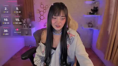 Mia online show from 10.10.25