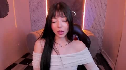 Snapshot of mia_collins_b chatting on 10.09.25 mia_collins_b online show from 10.09.25