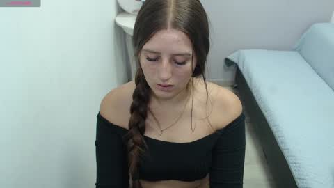 Mia online show from 02.03.25