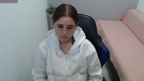 Mia online show from 02.11.26