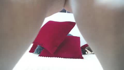 Snapshot of mia_downson chatting on 01.28.25 Mia online show from 01.28.25