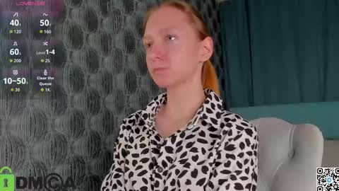 mia_e1fie online show from 11.06.25