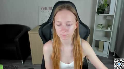 mia_e1fie online show from 12.03.25