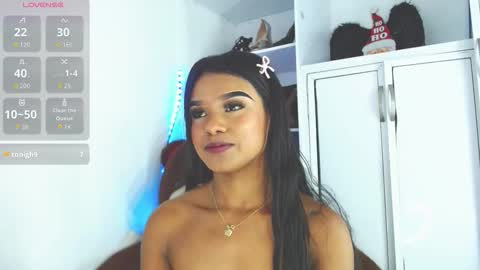 mia_fernand online show from 01.05.26