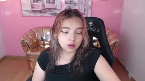 Mia online show from 10.07.25