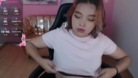 Mia online show from 10.28.25