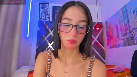 Snapshot of mia_fowler7 chatting on 11.13.25 MIA online show from 11.13.25