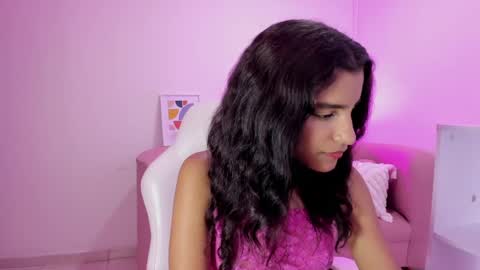 mia_greco1 online show from 11.08.25