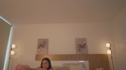   online show from 12.20.25