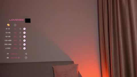 Snapshot of mia_hetty chatting on 03.04.25 Mia online show from 03.04.25