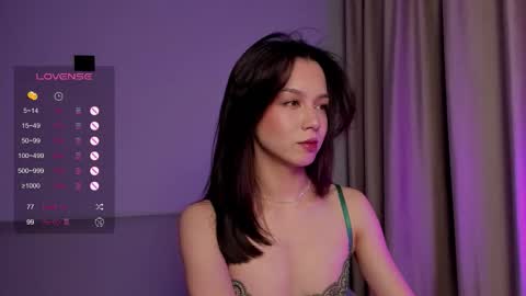 Snapshot of mia_hetty chatting on 10.26.25 Mia online show from 10.26.25