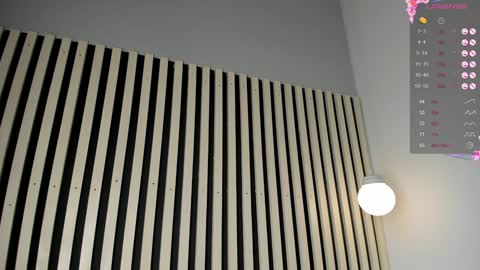  I am Mia  online show from 12.21.24