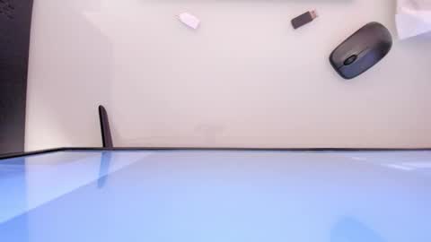    online show from 11.04.25