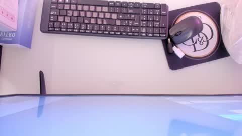    online show from 11.15.25