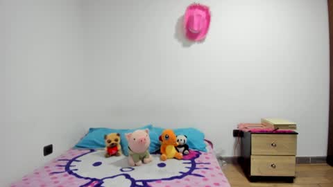 Snapshot of mia_kanee chatting on 12.15.24 mia kaneee online show from 12.15.24