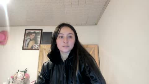Snapshot of mia_kanee chatting on 09.12.25 mia kaneee online show from 09.12.25