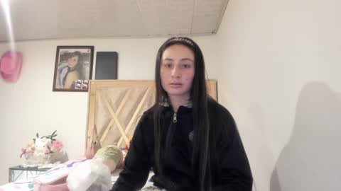 Snapshot of mia_kanee chatting on 10.05.25 mia kaneee online show from 10.05.25