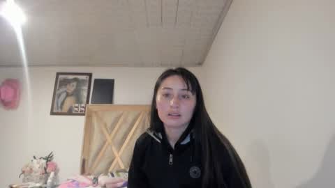 Snapshot of mia_kanee chatting on 10.29.25 mia kaneee online show from 10.29.25