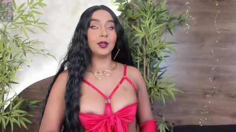 mia_lacy online show from 11.23.25