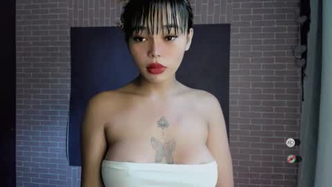 M I A online show from 12.02.25