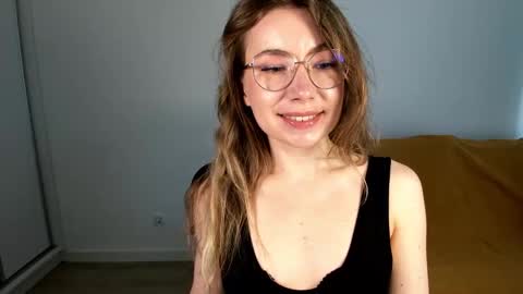 Snapshot of mia_luxx92 chatting on 05.03.26 Mia online show from 05.03.26