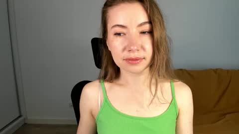 Snapshot of mia_luxx92 chatting on 05.28.26 Mia online show from 05.28.26