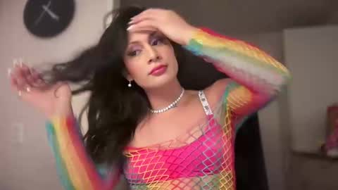 Snapshot of mia_mattel chatting on 12.14.24 333 online show from 12.14.24