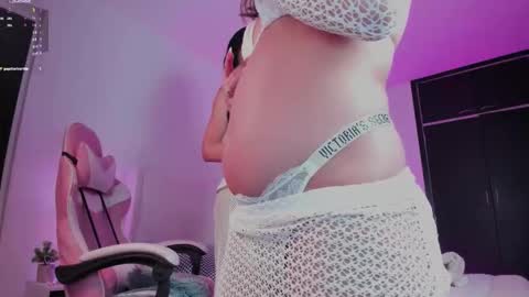 Snapshot of mia_mattel chatting on 10.20.25 333 online show from 10.20.25