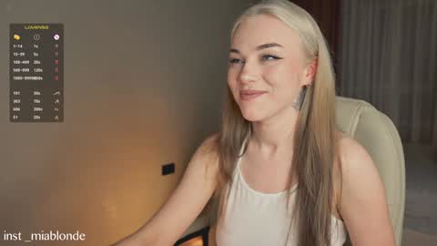 Snapshot of mia_milagros chatting on 12.09.24 mia_milagros online show from 12.09.24