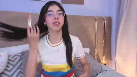 Mia online show from 06.28.26