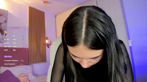 Mia Nevaeh - follow me online show from 06.05.26