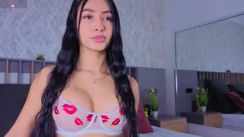 MIa online show from 11.26.25