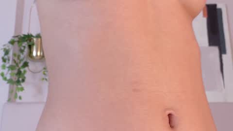 mia_oconner online show from 01.06.25