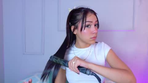 mia_oconner online show from 10.01.25