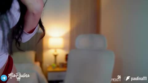 Instagram Nelyiramirez online show from 11.28.25